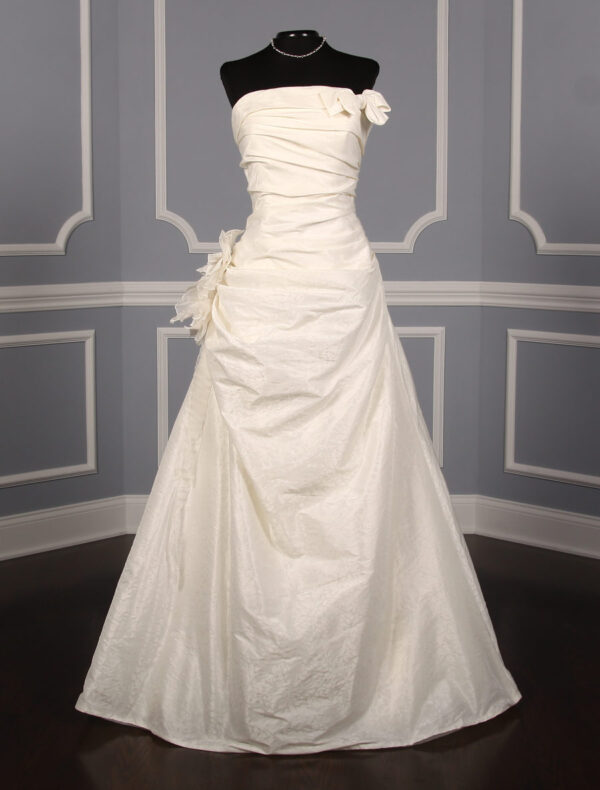 Pronovias Wedding Dresses on Sale - Your Dream Dress